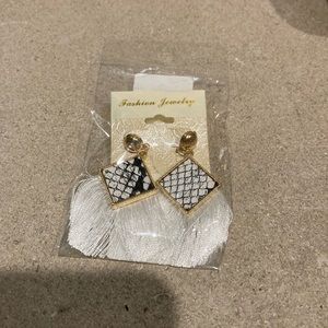 Diamond Shaped Snake Fringe Earrings